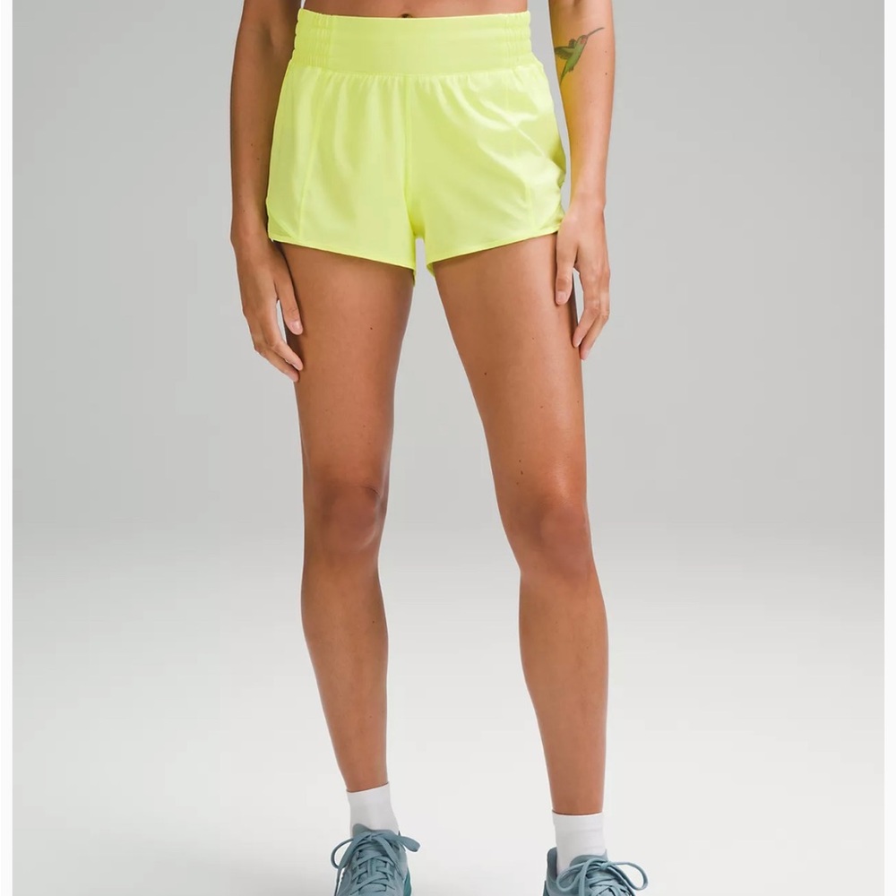 Lululemon Hotty Hot High-Rise Lined Short 2.5"